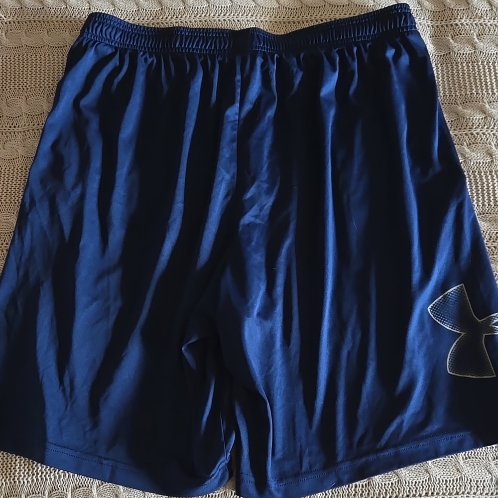 Under Armour Men's Loose Fit Athletic Shorts - Lot of 3 - Picture 7 of 12